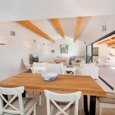 Aigue-belle Sleeps 8 Pool Air Con Wifi Villa *